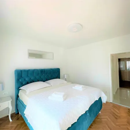 Apartment Makarska * Makarska