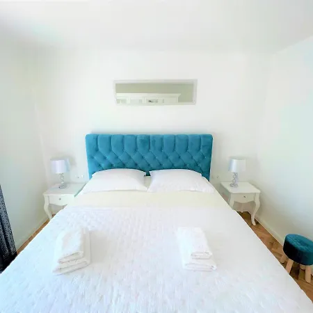 Apartment Apartment Makarska Makarska